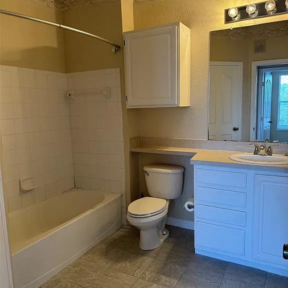 5817 Legacy Crescent Pl #302 — Photo 14