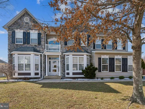 1030 Canterbury Ln, La Plata, MD 20646