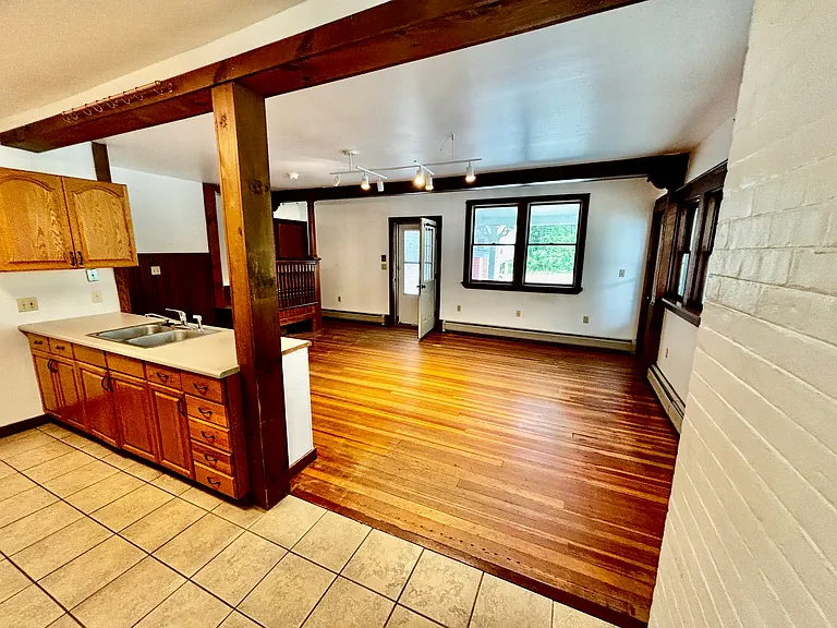 45 Holbrook Ave #6 — Photo 3
