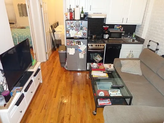 Rented by Citi Habitats | media 31