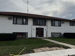 835 Illinois Ave. - 103, Oostburg, WI 53070