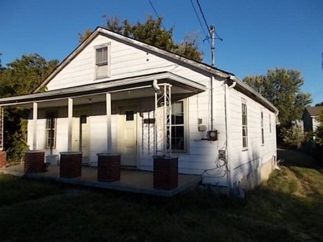 1st image of 252 Evansdale Ave