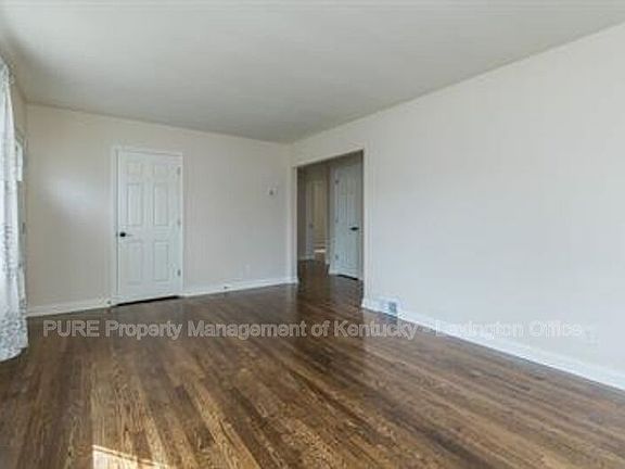 5th image of 574 Bob O Link Dr