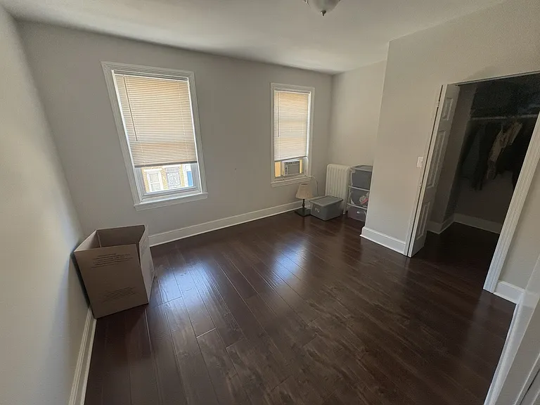 2134 Manton St — Photo 10