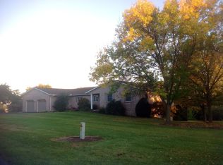 438 Lindman Dr, Chambersburg, PA 17202