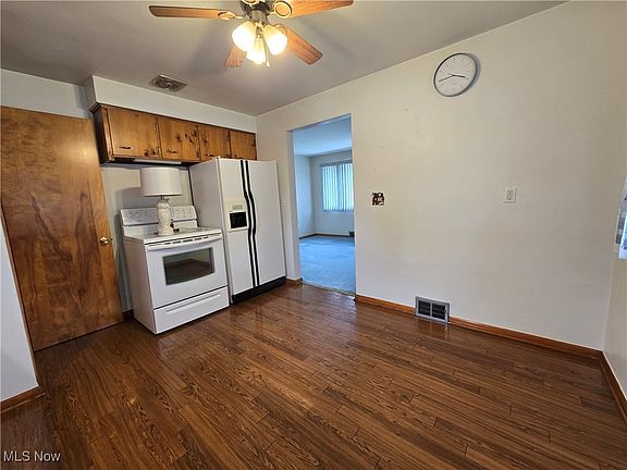 5th image of 1520 Greenwood Ave