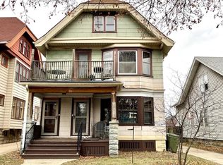 1308 N 44th St #1310, Milwaukee, WI 53208