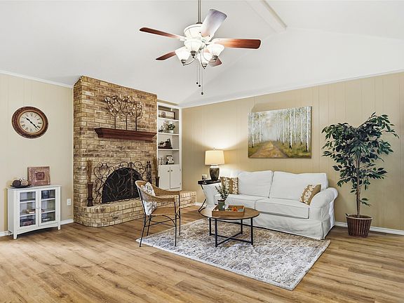 3rd image of 4809 Winesanker Way