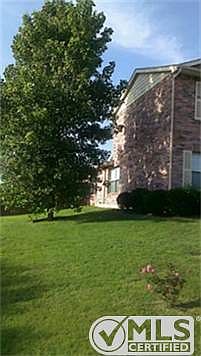 3rd image of 995 Port Boliver Dr
