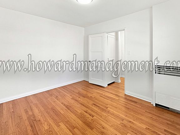4th image of 11941-11945 Washington Pl #11945-4