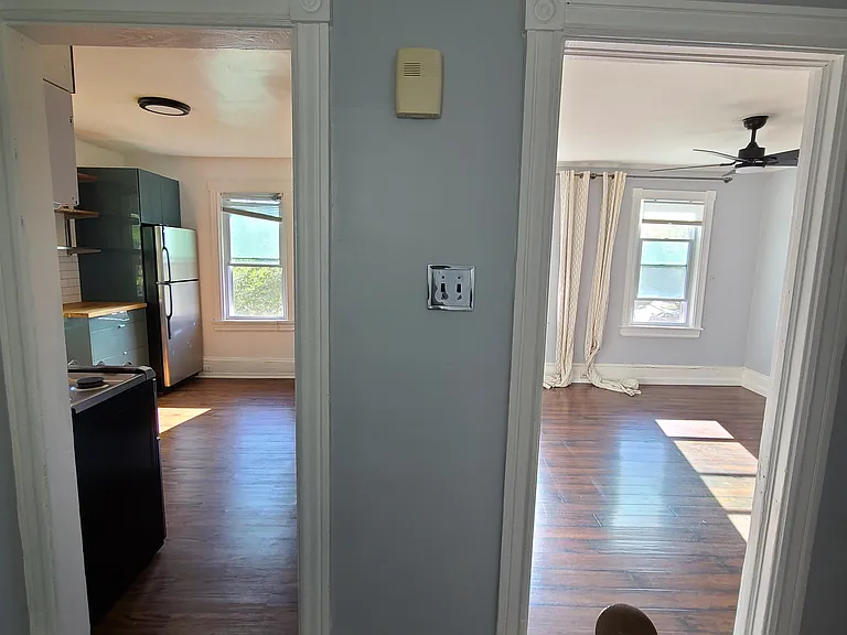219 Virginia Ave #B — Photo 14