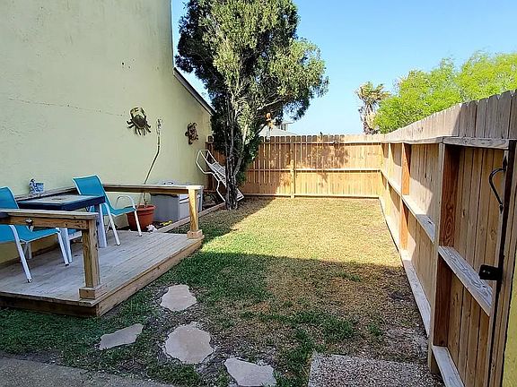 3rd image of 14621 S Padre Island Dr APT B