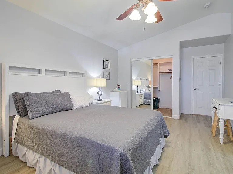 2576 E Brooks St — Photo 55