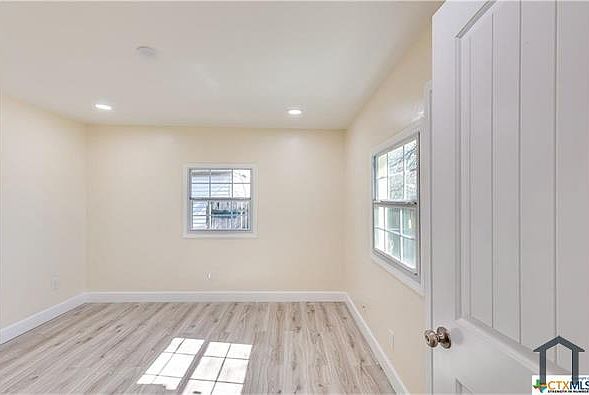 1st image of 507 Meggs Blvd