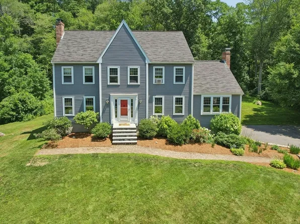 10 Sadler Rd, Upton, MA 01568