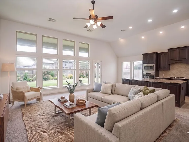 1215 Watercrest Park Ln — Photo 5