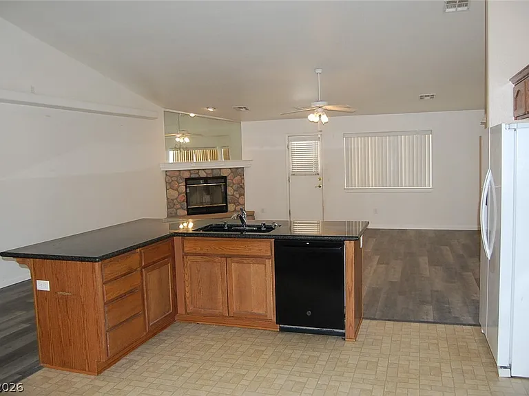 4911 E Ridgewood Dr — Photo 10