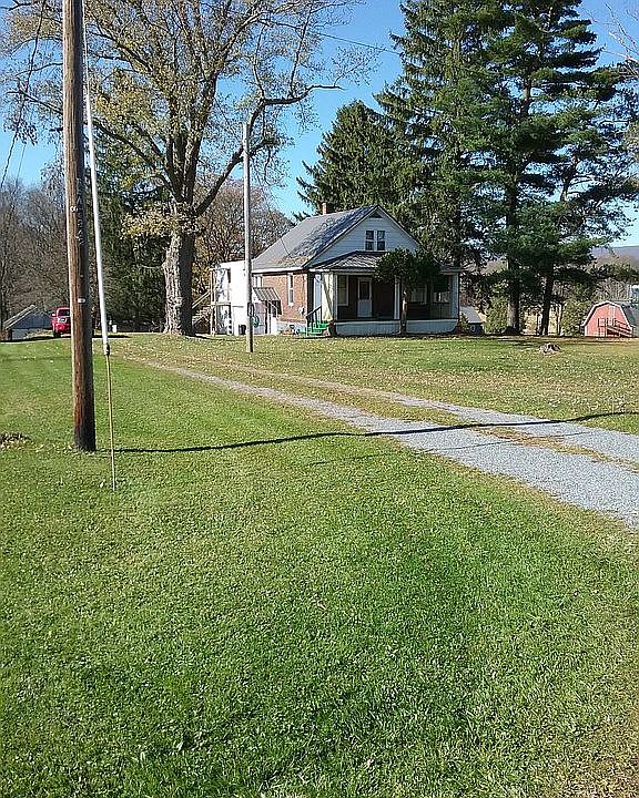 road view with driveway
