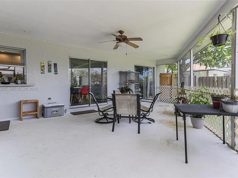 7940 NW 9th St — Photo 16