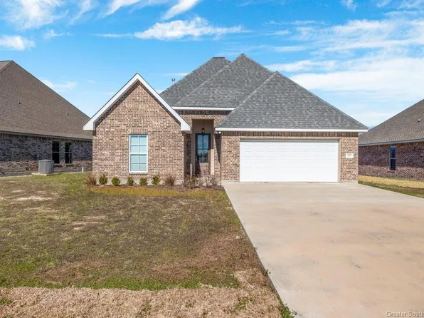 173 White Castle N, Iowa, LA 70647