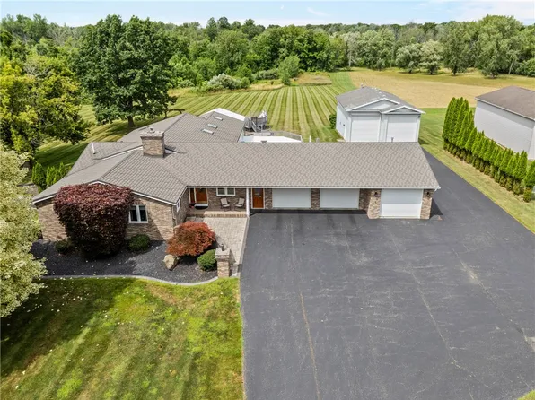 3400 Big Ridge Rd, Spencerport, NY 14559