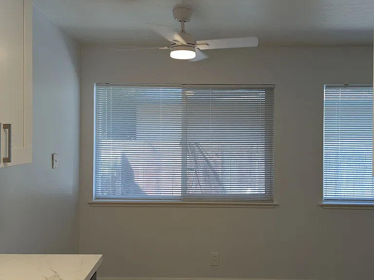 263 Waverly St #2 — Photo 6
