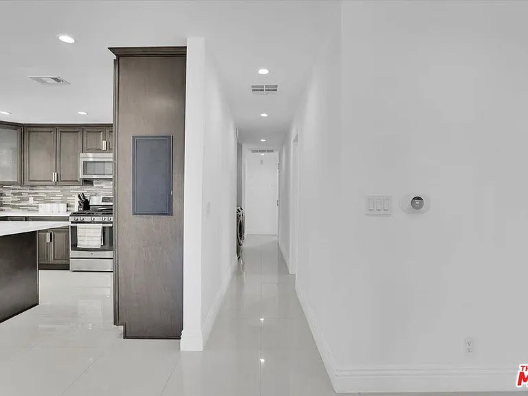 6500 Ponce Ave — Photo 4