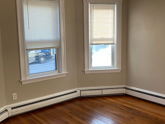 2nd image of 99 Marion St #1
