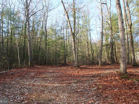 3rd image of Valley Burg Rd