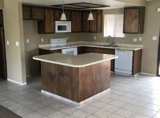 708 Quailridge Rd APT D, Bakersfield, CA 93309