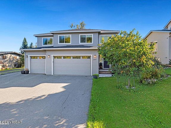 2nd image of 6841 Caravelle Dr