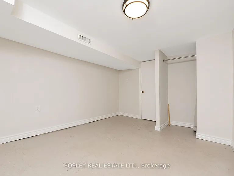 16 Hallam St #BASEMENT — Photo 13