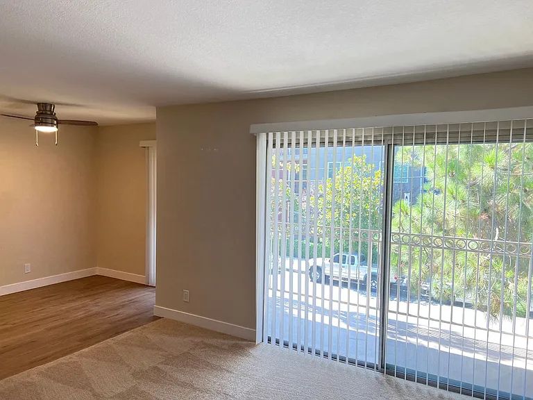 9600 Reseda Blvd — Photo 5