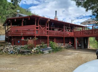 8000 S Breezy Pine Rd, Mayer, AZ 86333