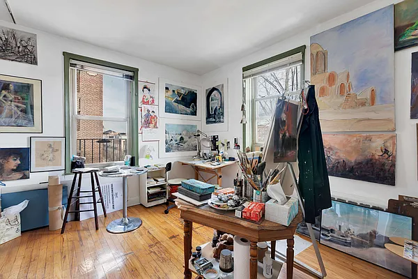 Sold by Compass | media 20