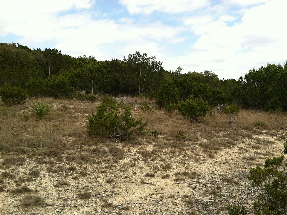 1st image of Deer Oaks Dr