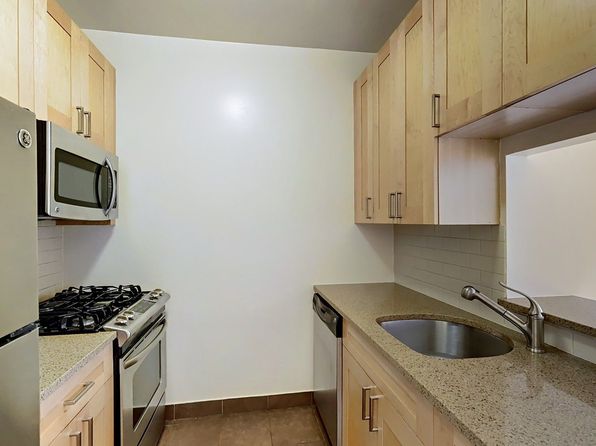 21 West St APT 24F