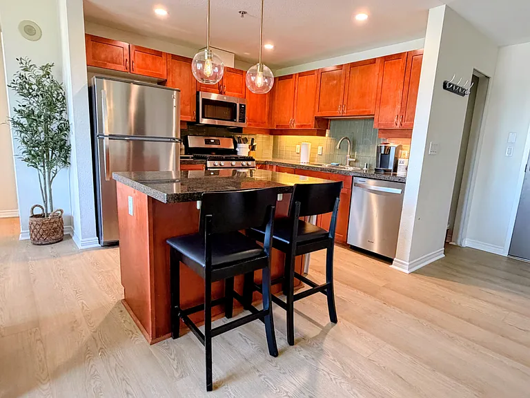 1240 India St #517 — Photo 3