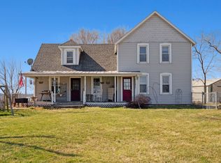 12911 City View Dr, Dubuque, IA 52002