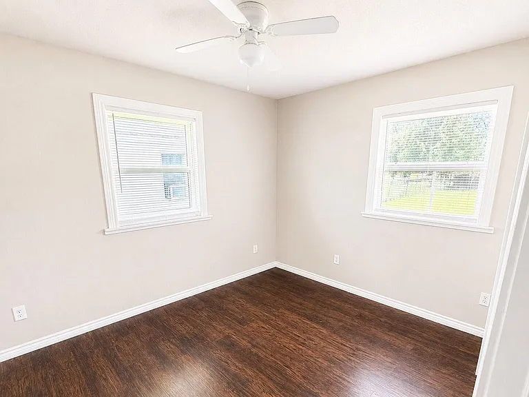 603 Wisteria St — Photo 7