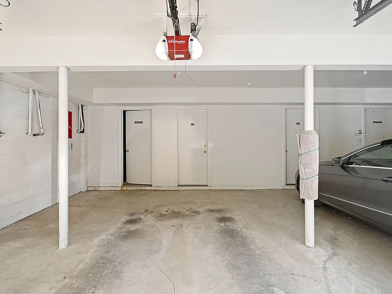 137A S Maple Ave #B — Photo 27