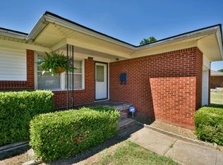 2010 W Cedar Ave, Duncan, OK 73533