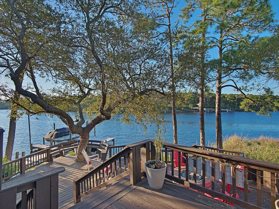 1st image of 620 N Walton Lakeshore Dr