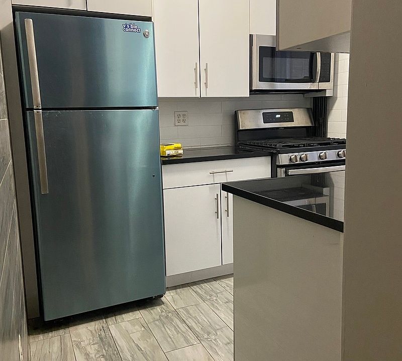 1st image of 723 Saint Nicholas Ave APT 21