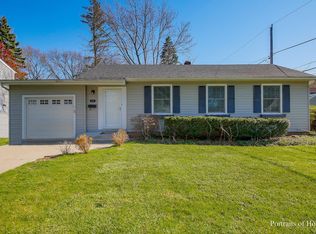 1812 E Illinois St, Wheaton, IL 60187