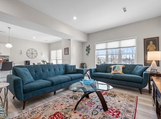 165 Lakeside Rd #8, West Milford, NJ 07421