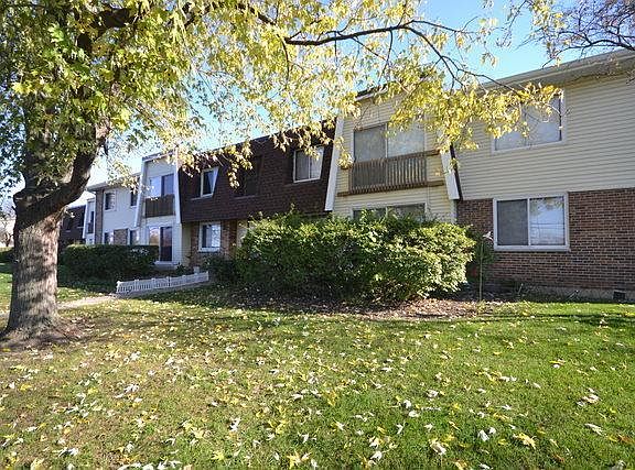 3rd image of 3022 Roberts Dr APT 8