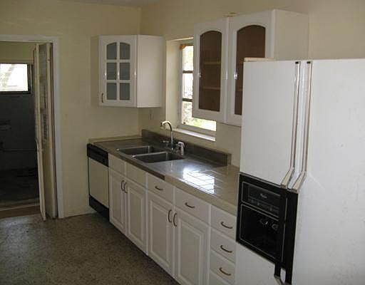 5th image of 9721 Caribbean Blvd