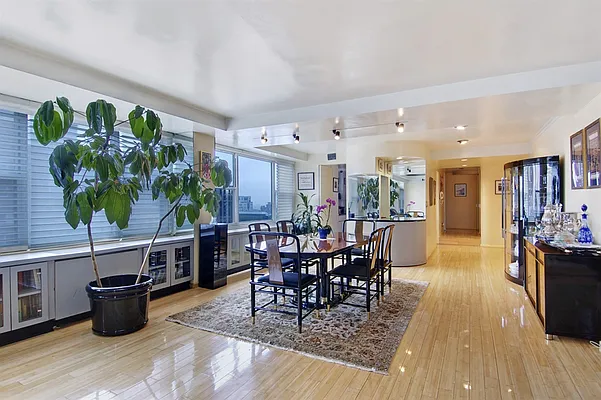 Sold by Corcoran | media 3