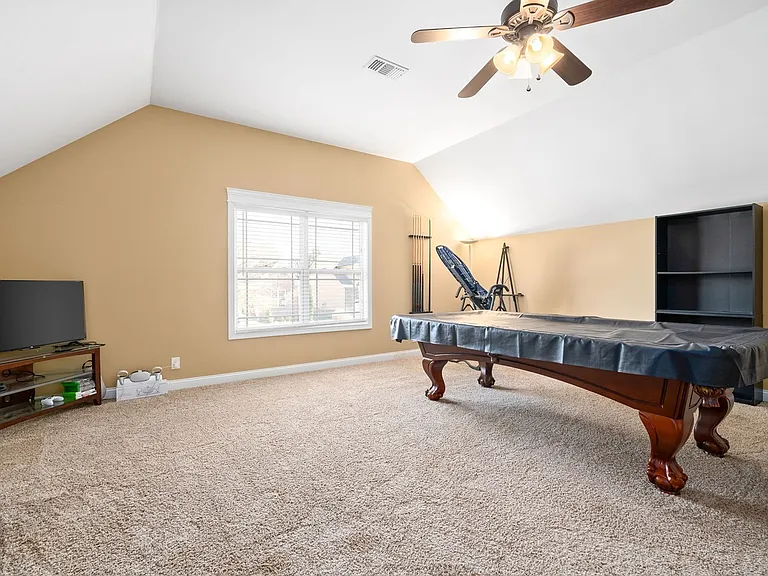 2226 Fairfax Dr — Photo 15
